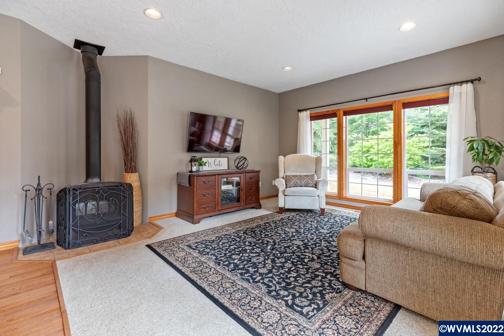 2945 Barnhart Road Dallas, OR 97338 - Photo 14 of 42
