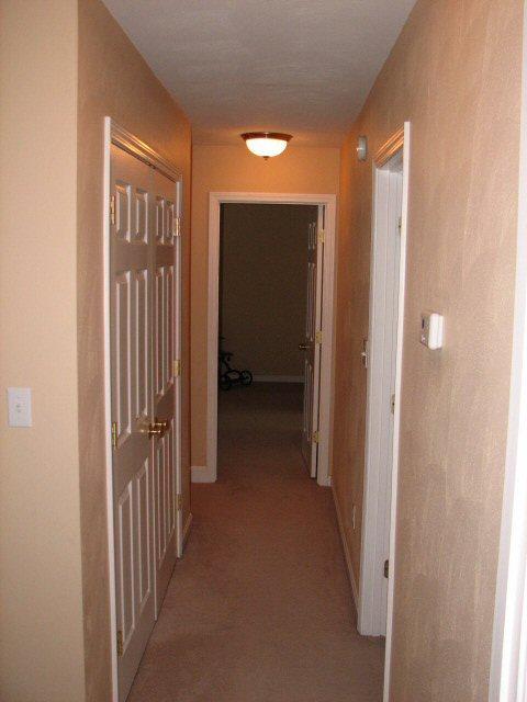 736 Ridgecrest Lane Roanoke, VA 24019 - Photo 22 of 44 Upper Hall
