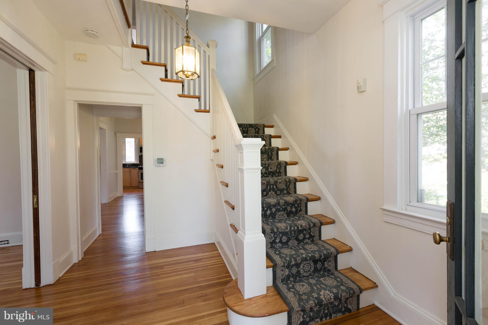 2219 Crest Road Baltimore, MD 21209 - Photo 13 of 30 Interior (General)