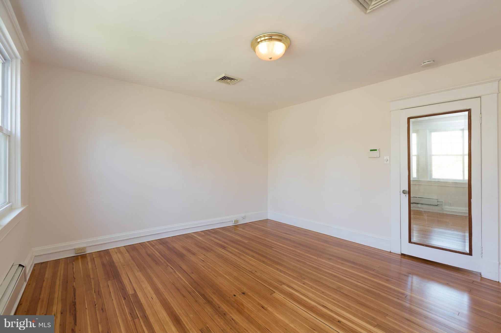 2219 Crest Road Baltimore, MD 21209 - Photo 14 of 30 Bedroom