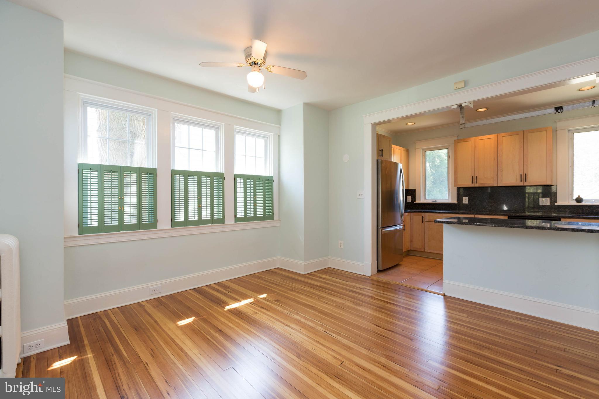 2219 Crest Road Baltimore, MD 21209 - Photo 5 of 30 Family Room