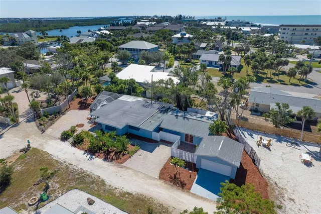 $879,000 | 2835 North Beach Road, Unit A, Englewood, FL 34223