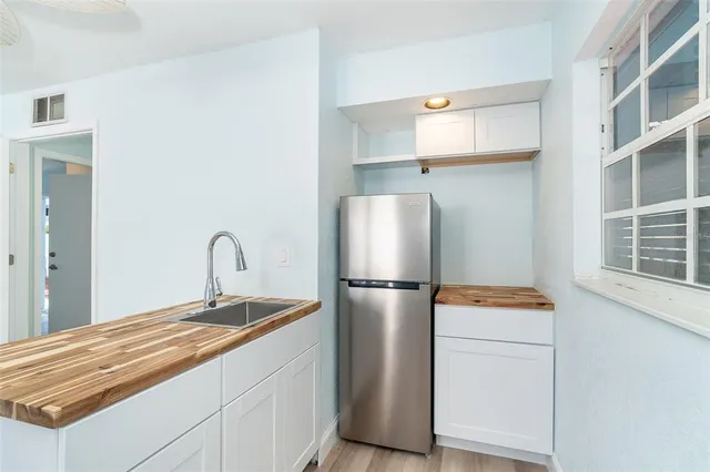 $879,000 | 2835 North Beach Road, Unit A, Englewood, FL 34223