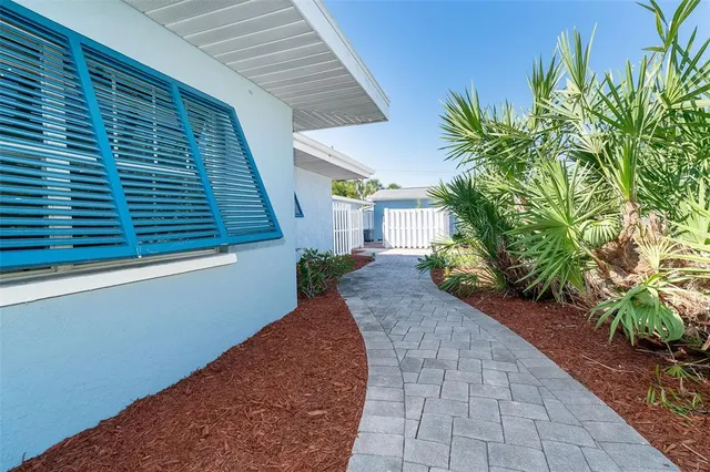 $879,000 | 2835 North Beach Road, Unit A, Englewood, FL 34223