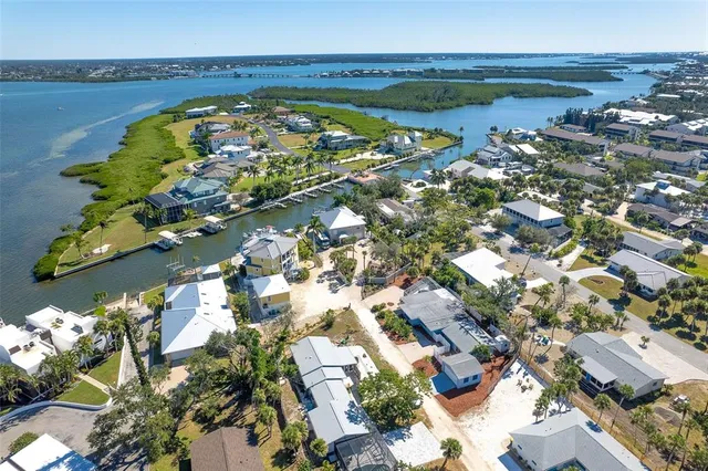 $879,000 | 2835 North Beach Road, Unit A, Englewood, FL 34223