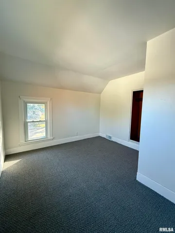 $119,900 | 1150 Bateman Street, Galesburg, IL 61401