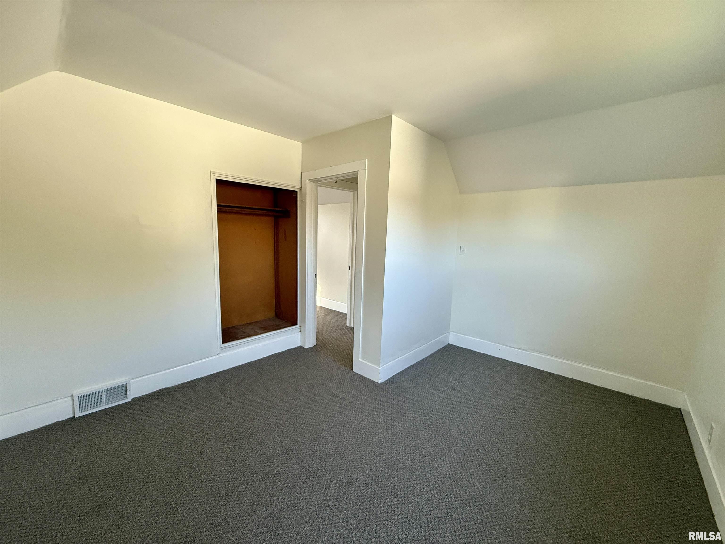 1150 Bateman Street Galesburg, IL 61401 - Photo 14 of 30