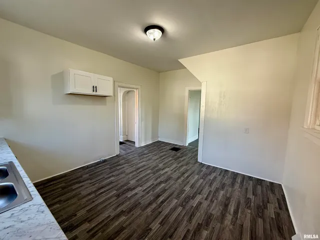 $119,900 | 1150 Bateman Street, Galesburg, IL 61401