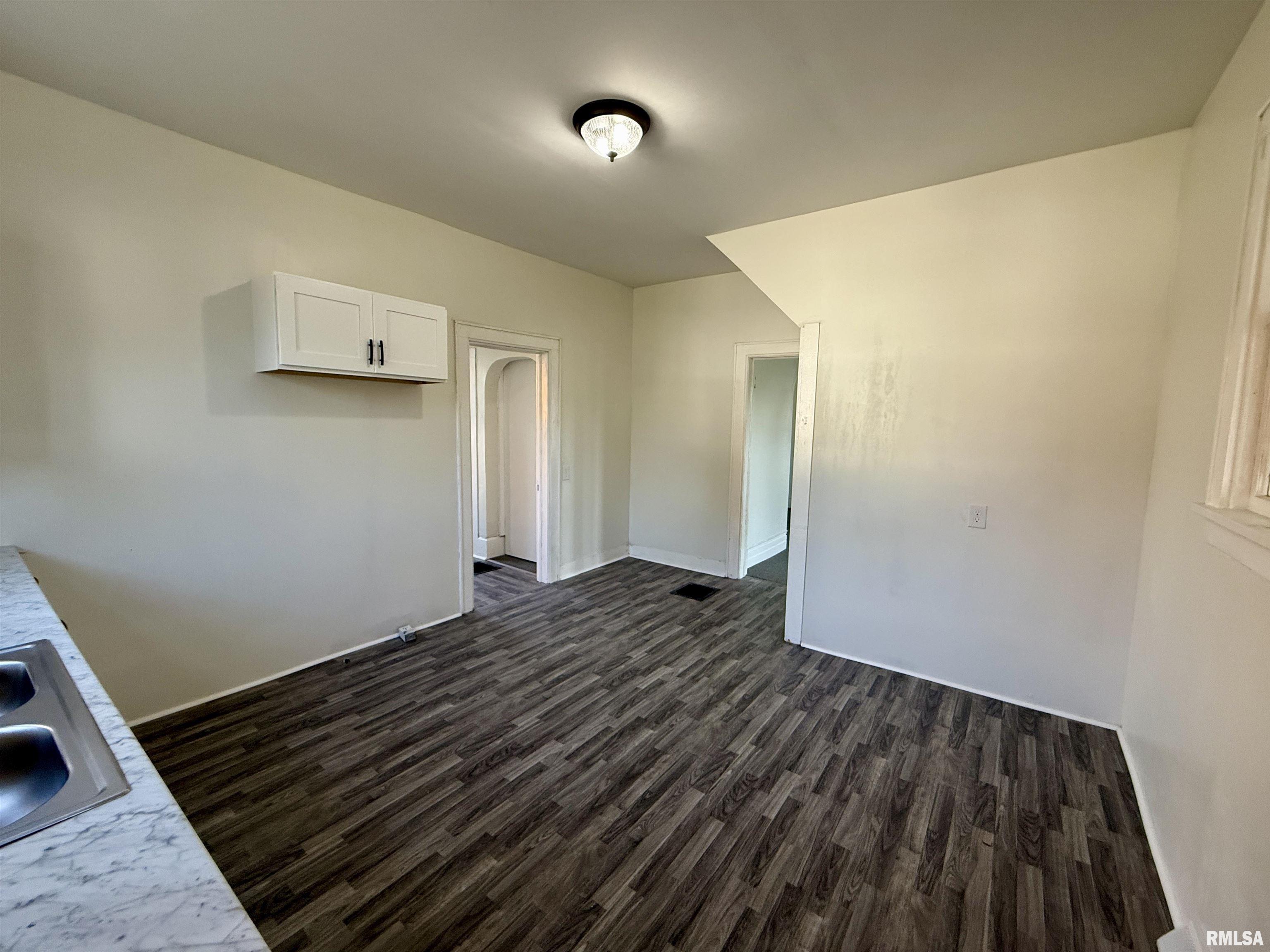 1150 Bateman Street Galesburg, IL 61401 - Photo 9 of 30