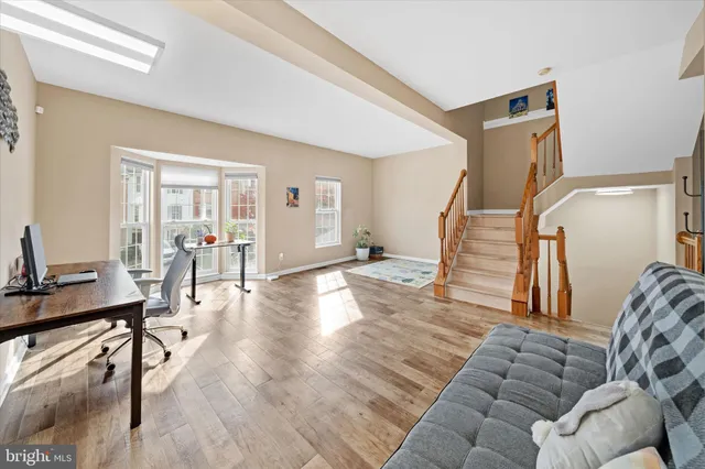 a view of entryway and hall