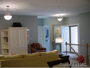 2002 Monteford Court Springfield, IL 62704 - Photo 2 of 9 Gallery Image 2