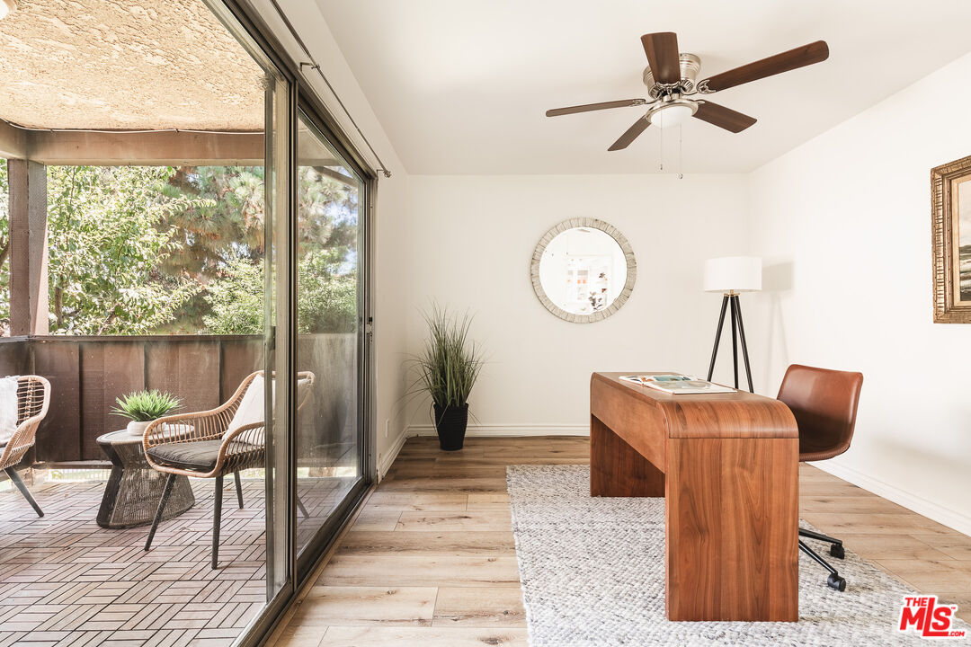 3933 North Virginia Road, Unit 201 Long Beach, CA 90807 - Photo 14 of 36 Gallery Image 14