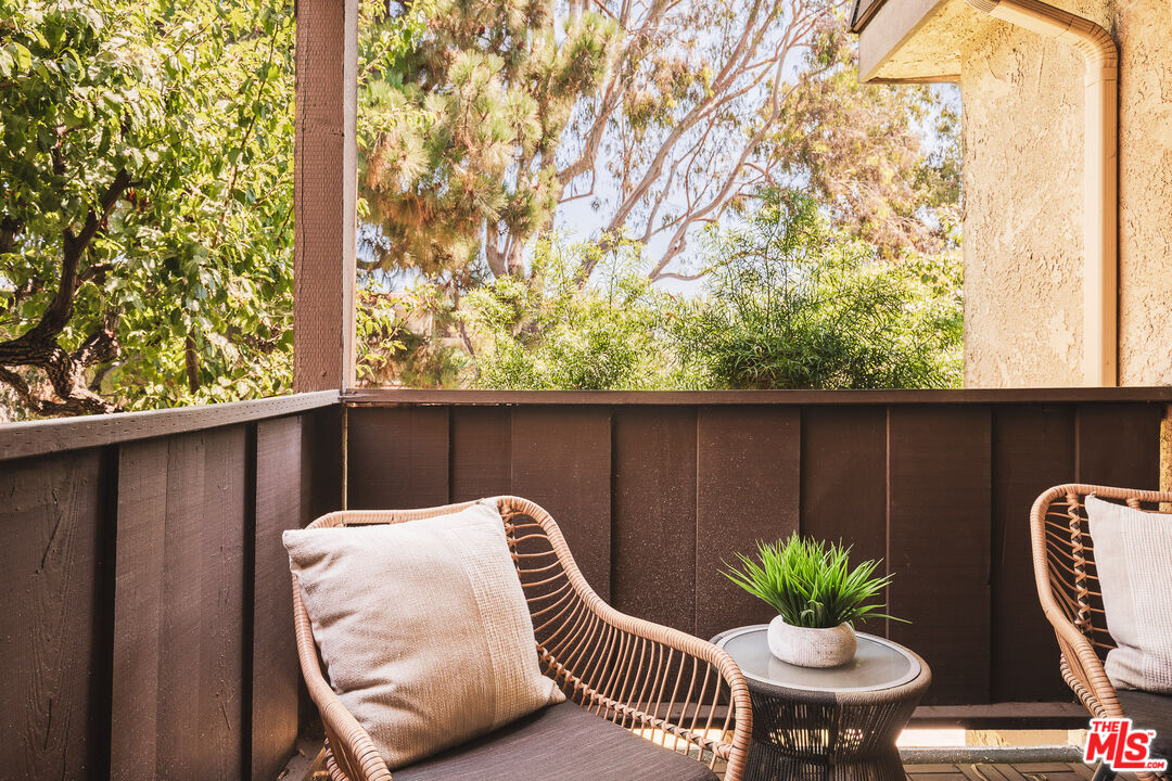 3933 North Virginia Road, Unit 201 Long Beach, CA 90807 - Photo 17 of 36 Gallery Image 17