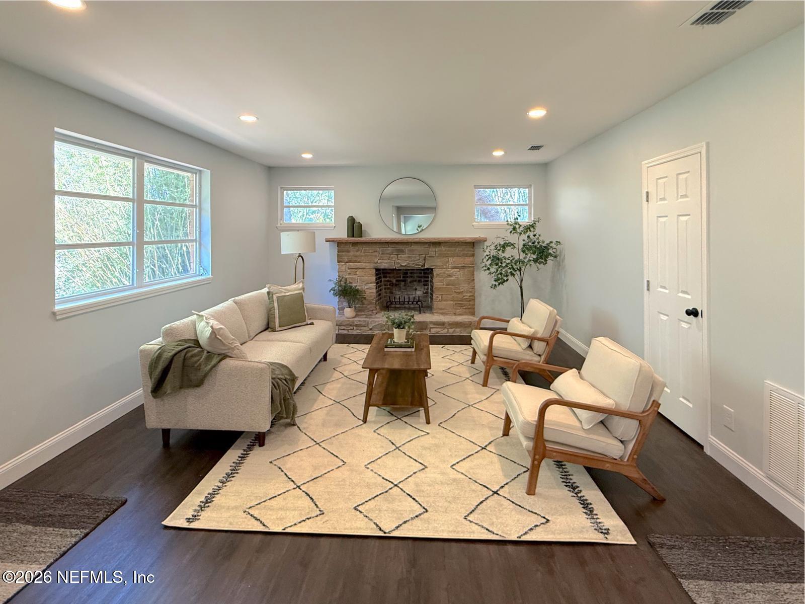 10135 Lake View Road West Jacksonville, FL 32225 - Photo 20 of 21 PHOTO-2026-05-15-14-00-42_10