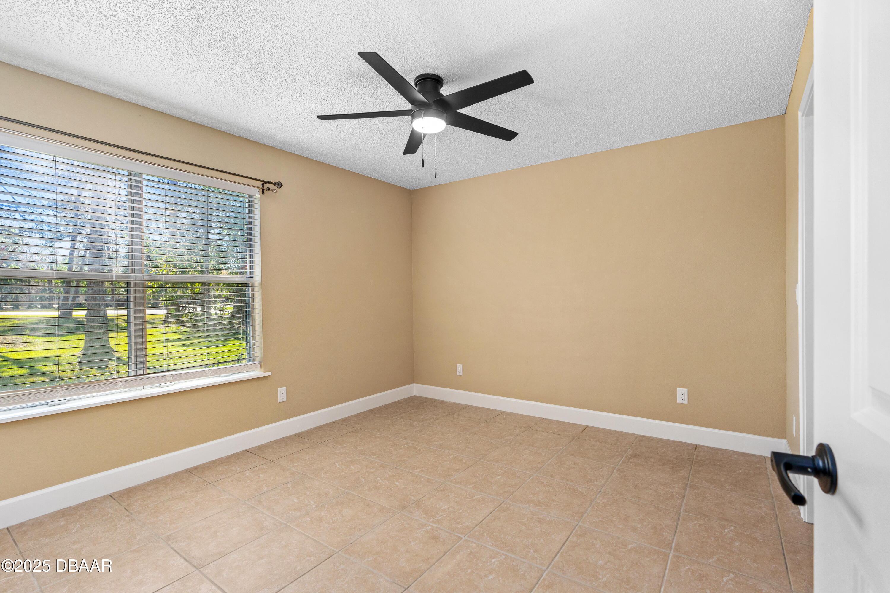 1600 Big Tree Road, Unit G3 South Daytona, FL 32119 - Photo 17 of 27 1600 Big Tree G3 -17