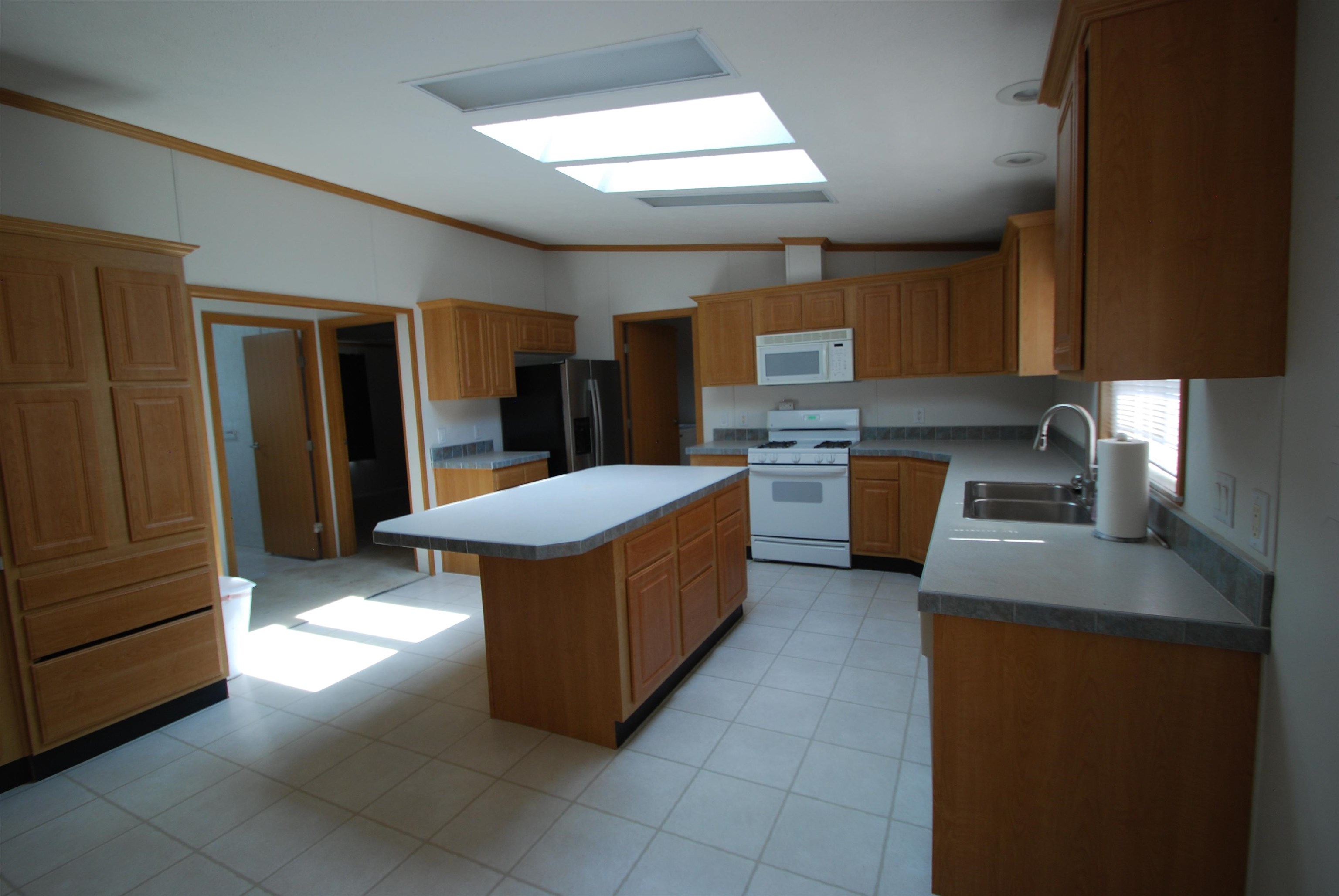 1265 South Dow Road West Branch, MI 48661 - Photo 6 of 55 1947359-0e847ba5-986e-4c6b-b8a7-3fa32da38e2a.JPG