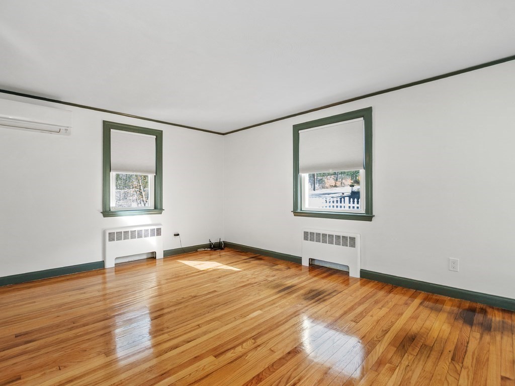3 Helen Street Waltham, MA 02452 - Photo 12 of 42 Gallery Image 12