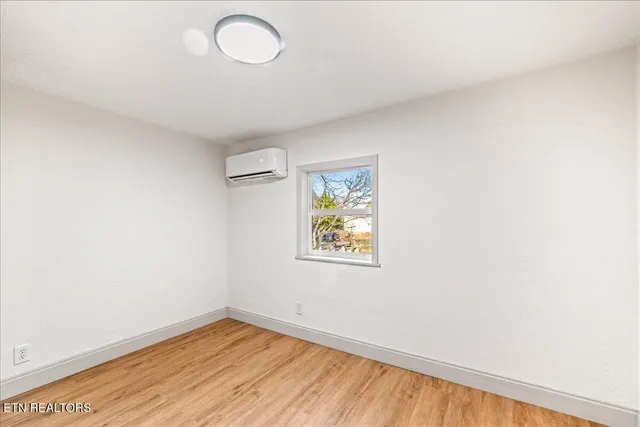 $200,000 | 124 Blue Drive, La Follette, TN 37766