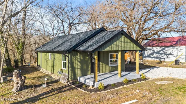 $200,000 | 124 Blue Drive, La Follette, TN 37766