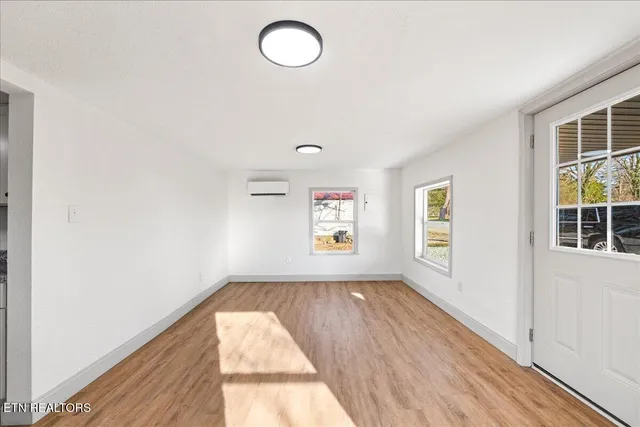 $200,000 | 124 Blue Drive, La Follette, TN 37766