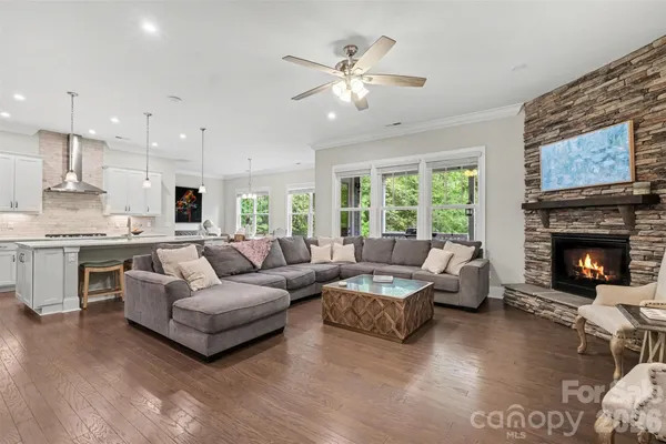 $1,200,000 | 113 Cross Current Lane, Belmont, NC 28012