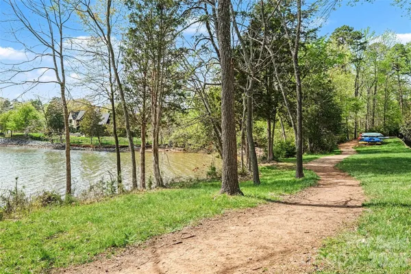 $1,200,000 | 113 Cross Current Lane, Belmont, NC 28012