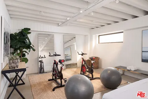 $15,850,000 | 18824 Topanga Beach Drive, Malibu, CA 90265