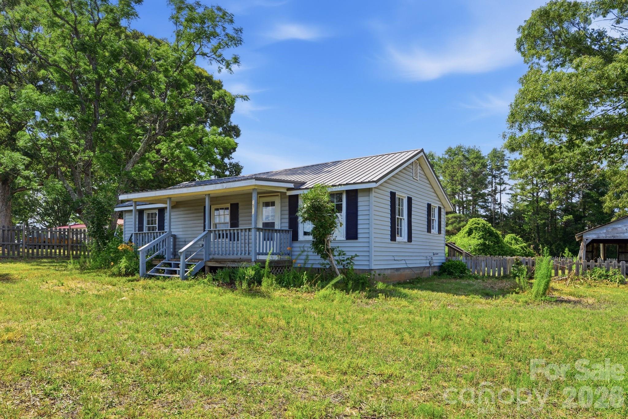 1561 Ostwalt Amity Road Cleveland, NC 27013 - Photo 2 of 28