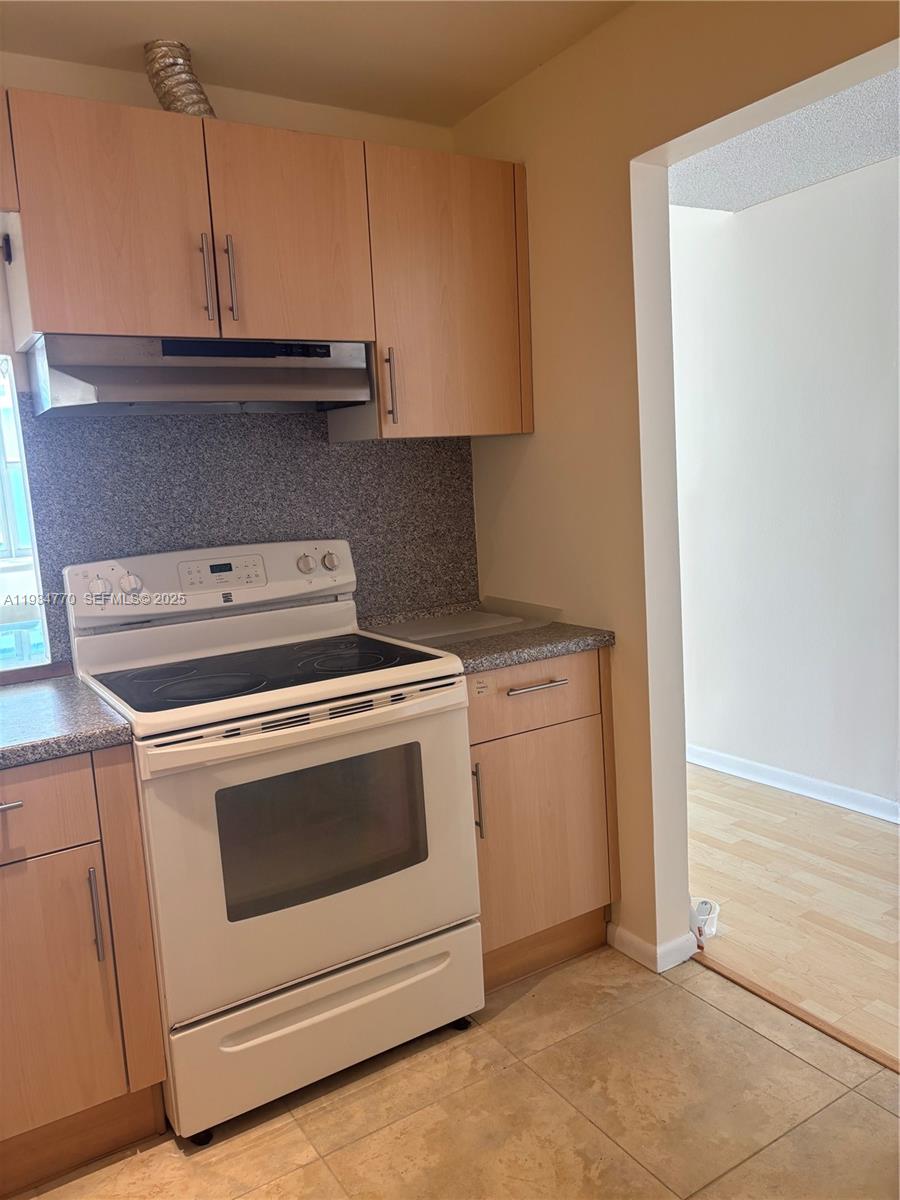 1825 South Ocean Drive, Unit 12 Hallandale Beach, FL 33009 - Photo 13 of 17