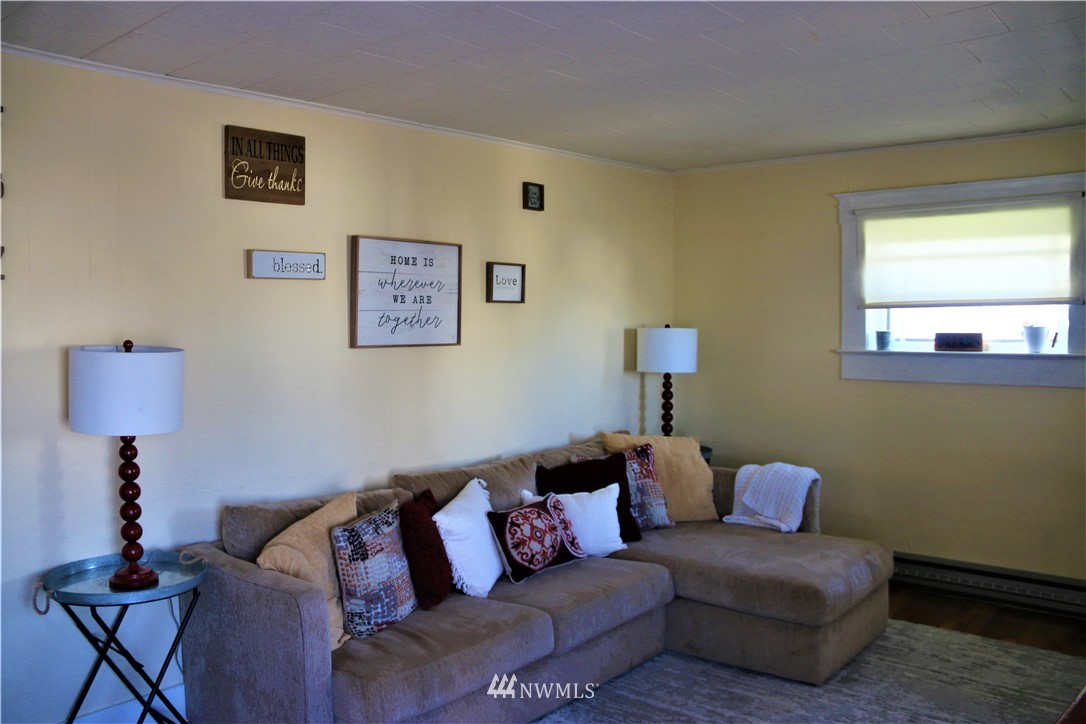 411 E Street Cosmopolis, WA 98537 - Photo 7 of 28 Gallery Image 7