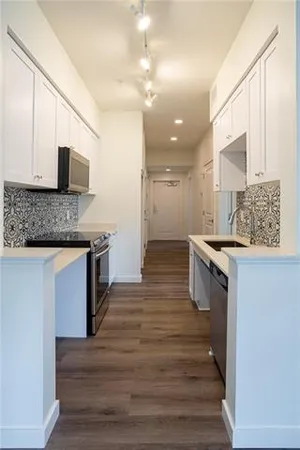 $2,000 | 2100 St Thomas Street, Unit 101, New Orleans, LA 70130