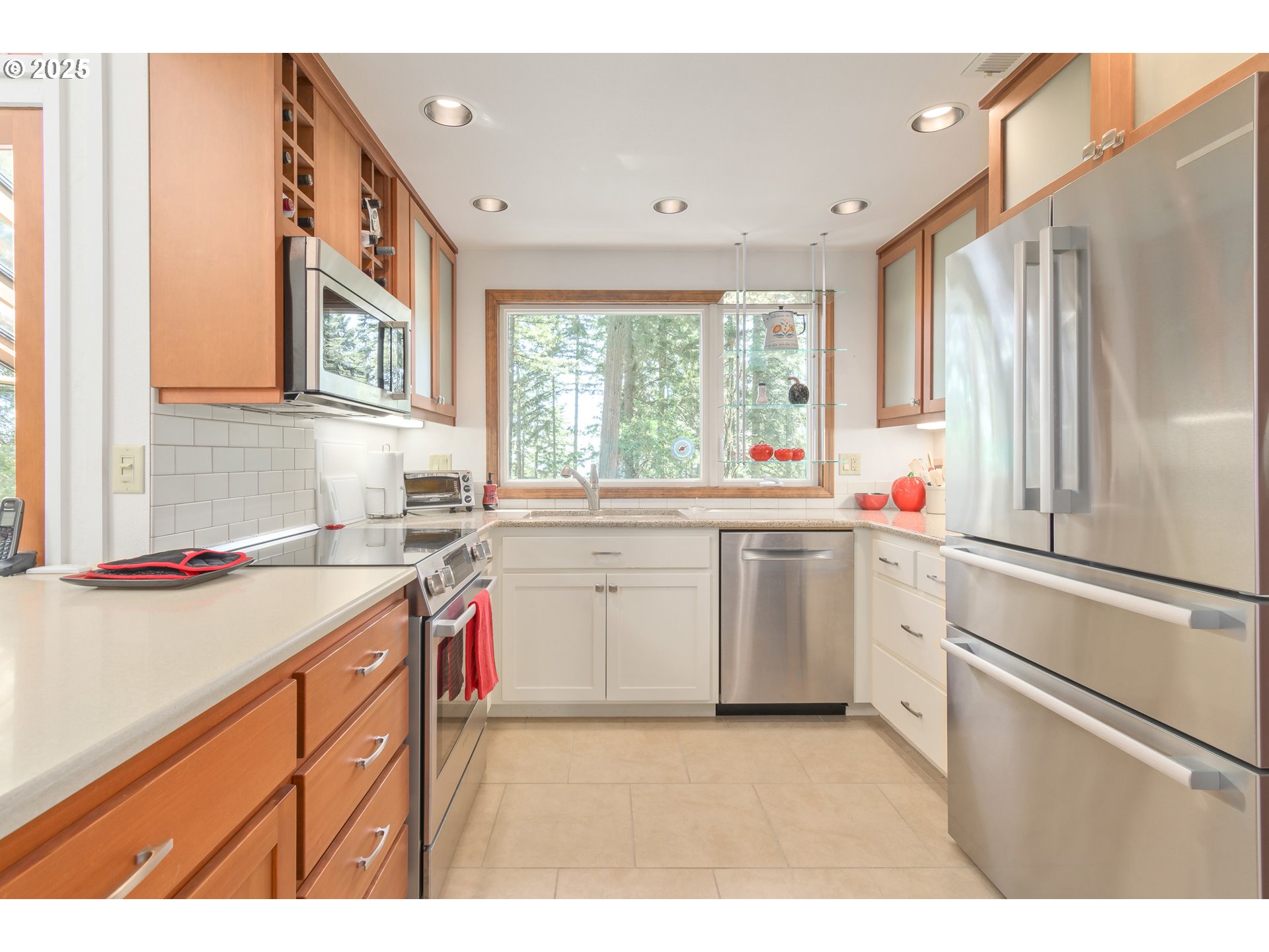 84477 Murdock Road Eugene, OR 97405 - Photo 8 of 48 Gallery Image 8