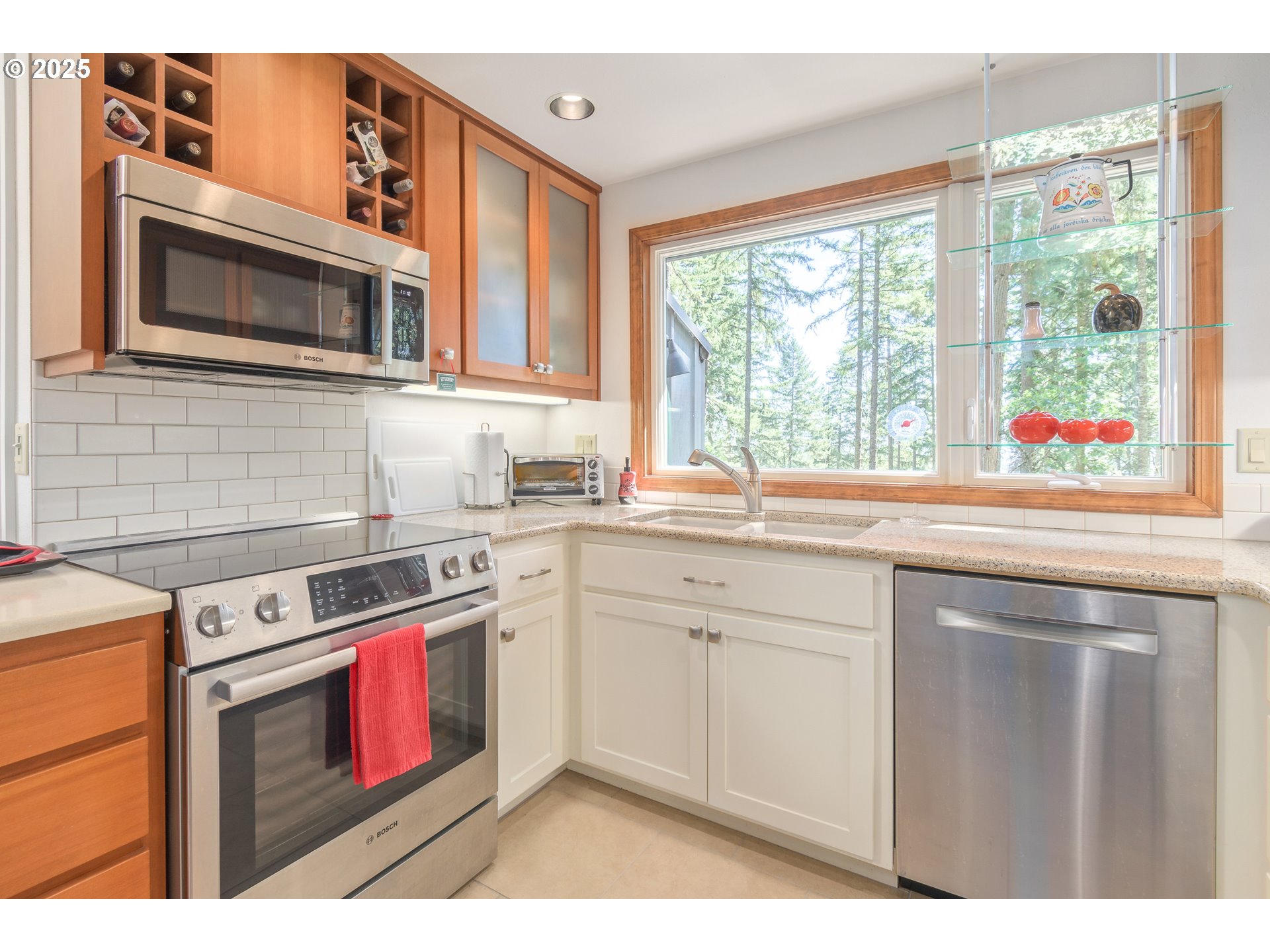 84477 Murdock Road Eugene, OR 97405 - Photo 10 of 48 Gallery Image 10