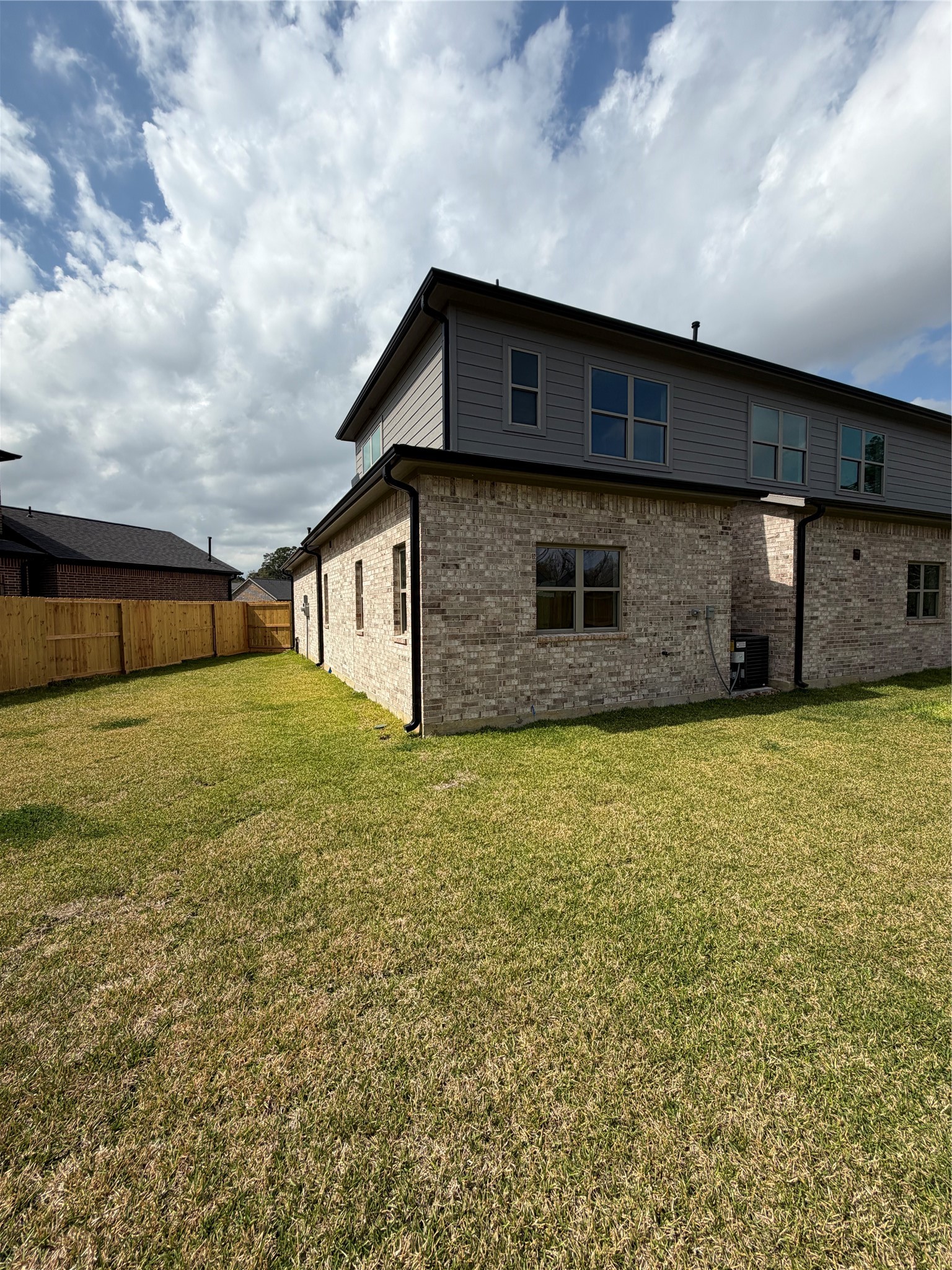 2507 Martinas Court Spring, TX 77388 - Photo 4 of 35