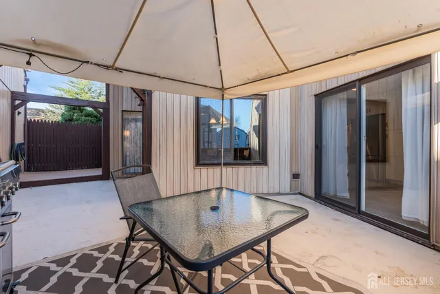 $500,000 | 225 Silver Lane, Old Bridge, NJ 08857