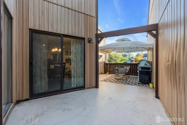 $500,000 | 225 Silver Lane, Old Bridge, NJ 08857