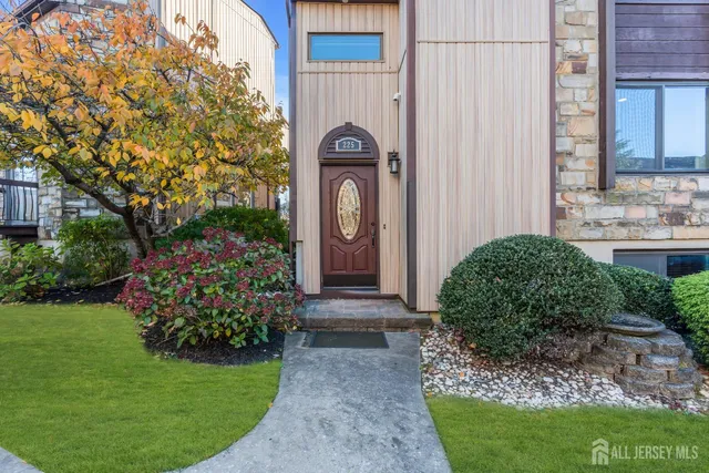 $500,000 | 225 Silver Lane, Old Bridge, NJ 08857