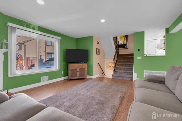 $500,000 | 225 Silver Lane, Old Bridge, NJ 08857