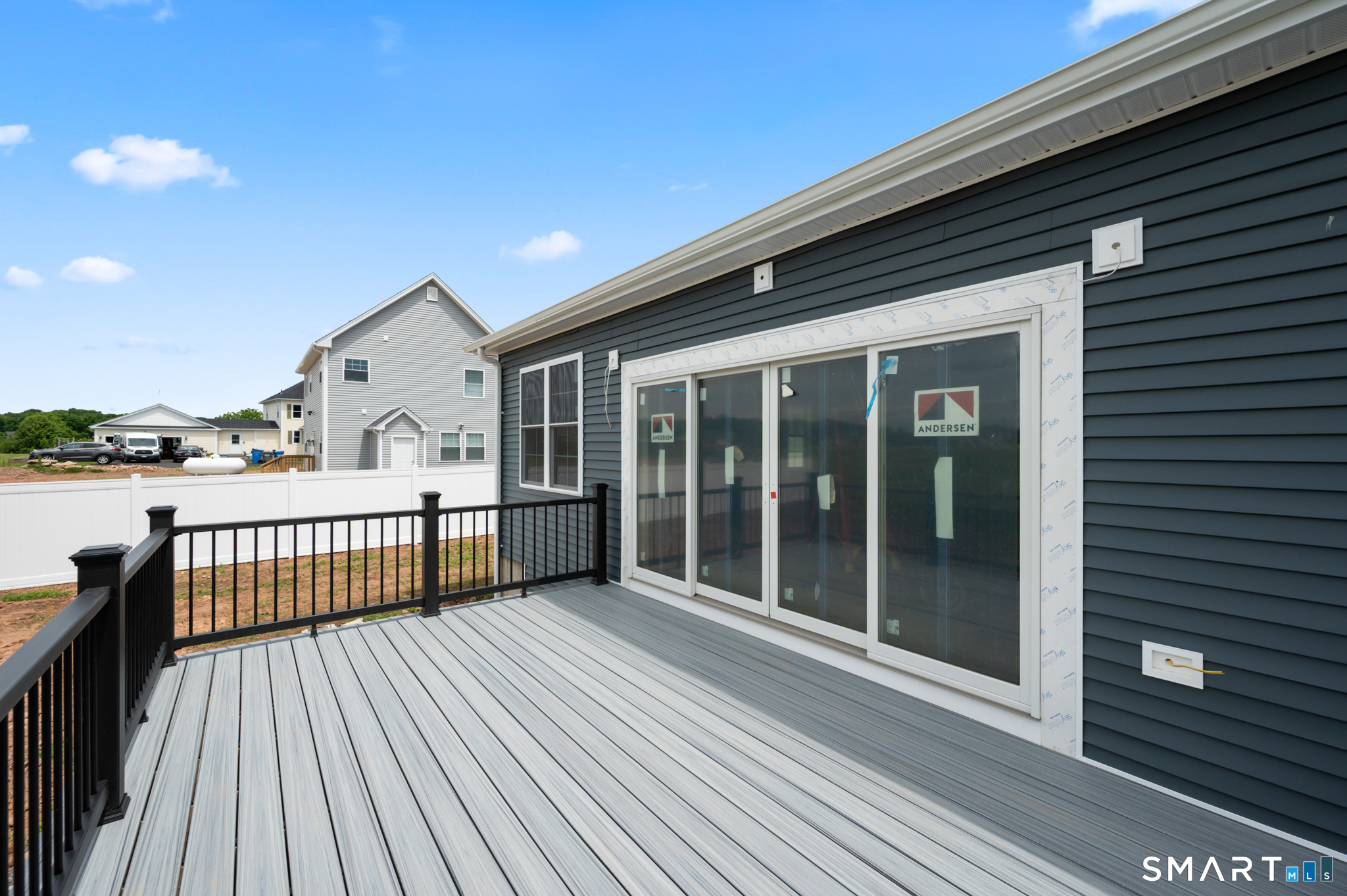 290 Gardner Street Manchester, CT 06040 - Photo 9 of 40