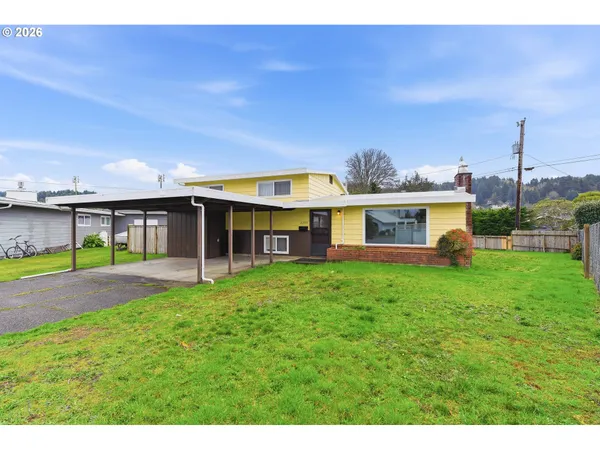 $379,900 | 2350 High Street, Reedsport, OR 97467
