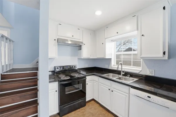 $1,100 | 7301 Avenue K, Unit A B, Houston, TX 77011