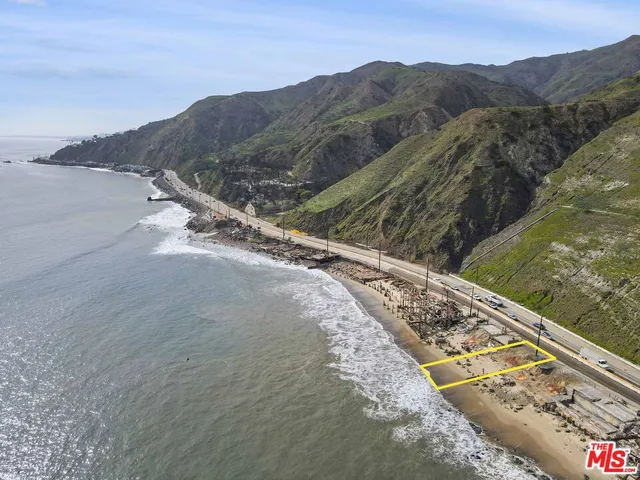 $2,400,000 | 19206 Pacific Coast Highway, Malibu, CA 90265