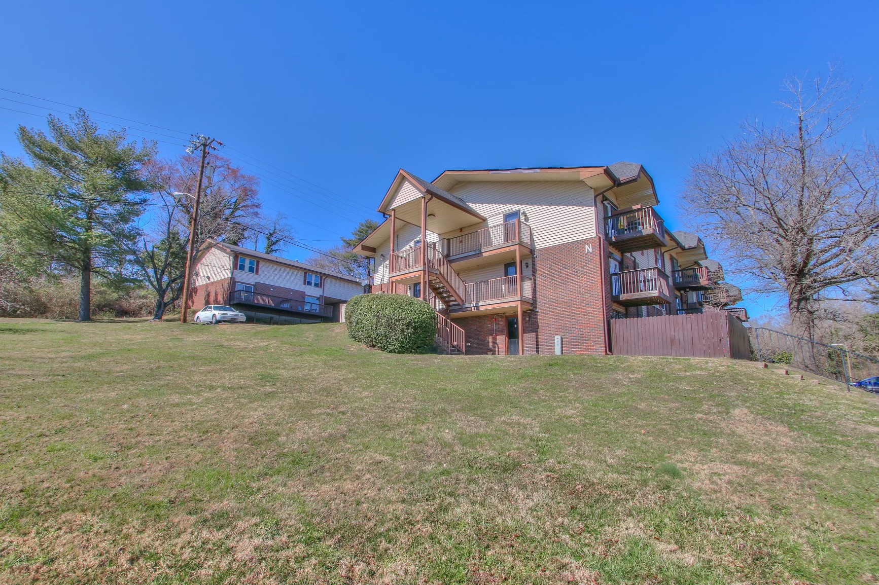 500 Paragon Mills Road, Unit N15 Nashville, TN 37211 - Photo 19 of 20 a view of a back yard of the house