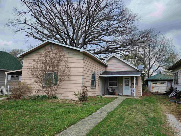 $71,900 | 1804 Main Street, Vincennes, IN 47591