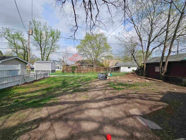 $71,900 | 1804 Main Street, Vincennes, IN 47591