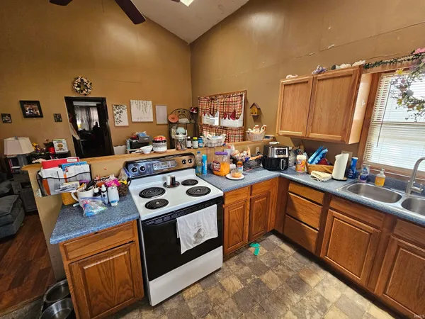 $71,900 | 1804 Main Street, Vincennes, IN 47591