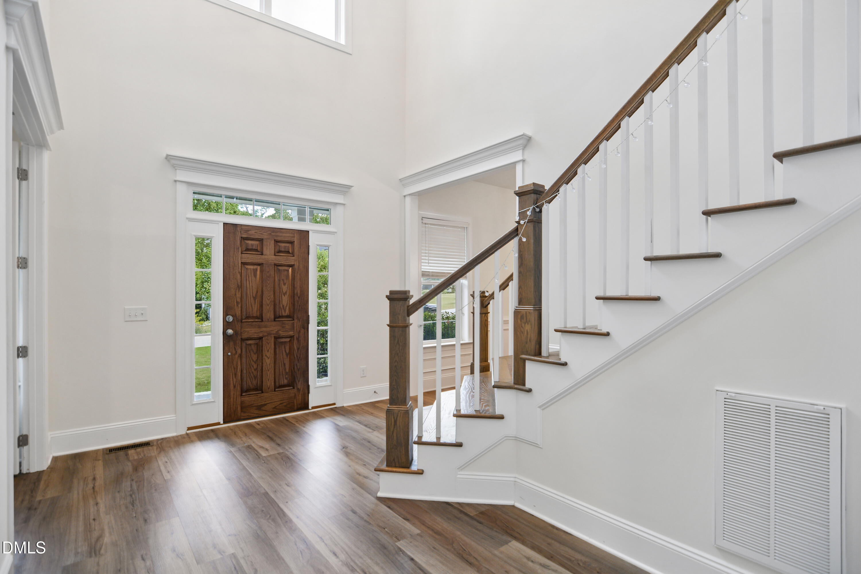 1529 Meadows Bank Way Raleigh, NC 27603 - Photo 6 of 37 05