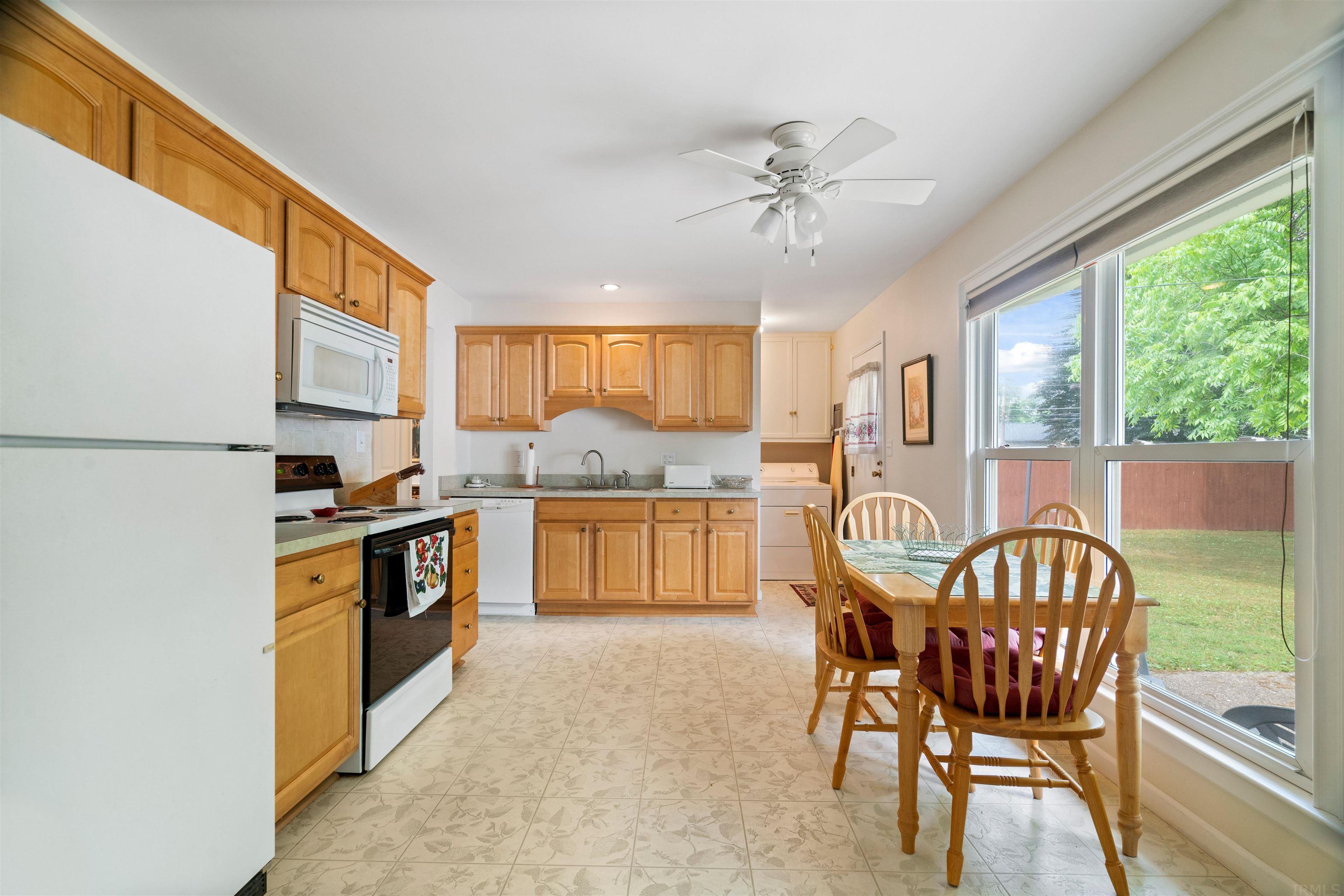 1833 Colony Road Evansville, IN 47715 - Photo 15 of 26 Gallery Image 15