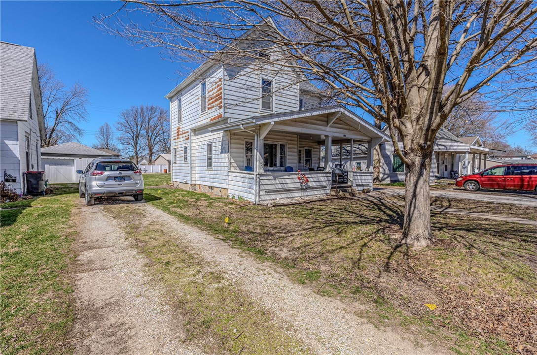 109 South St John Street Assumption, IL 62510 - Photo 10 of 29