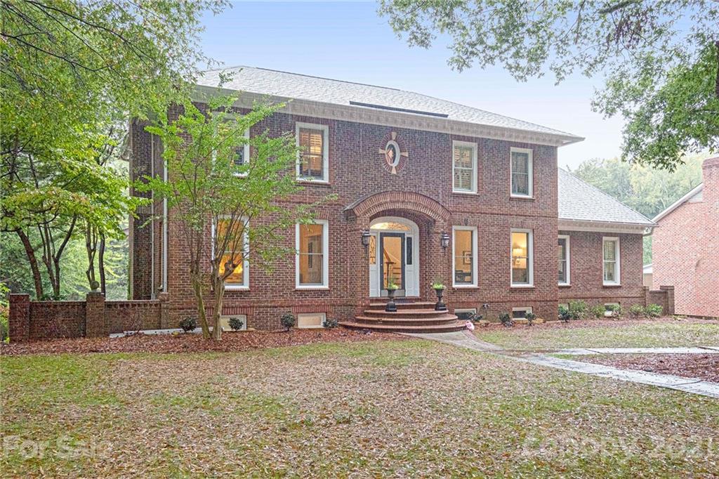 4225 Quail View Road Charlotte, NC 28226 - Photo 2 of 48 Gallery Image 2